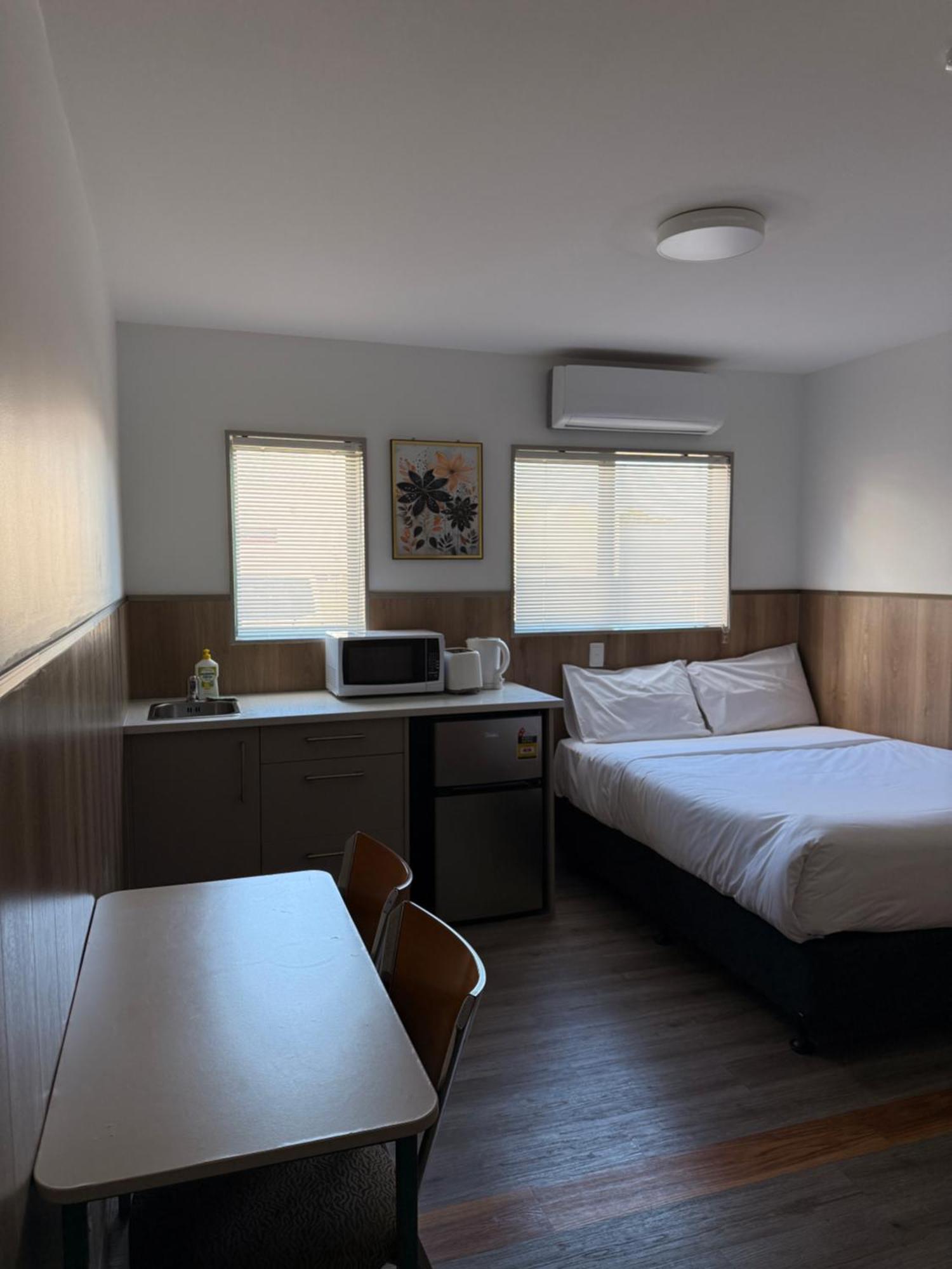 Conway Motel Manukau Окленд Экстерьер фото